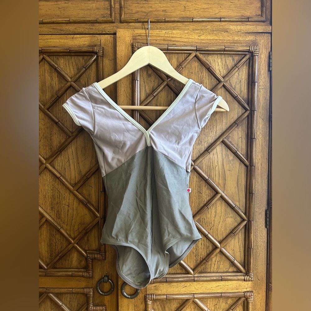 Yumiko leotard S